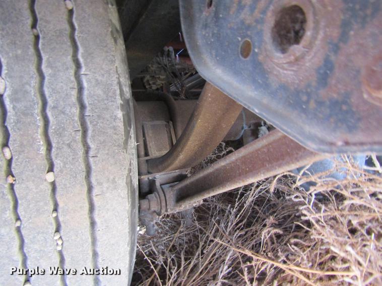 image for item DC8268 1999 Landoll 345B tilt deck equipment trailer