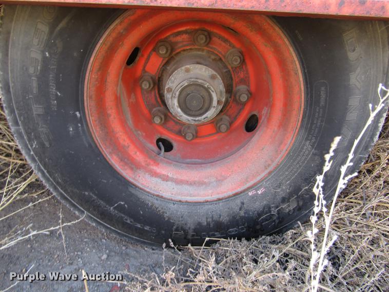 image for item DC8268 1999 Landoll 345B tilt deck equipment trailer