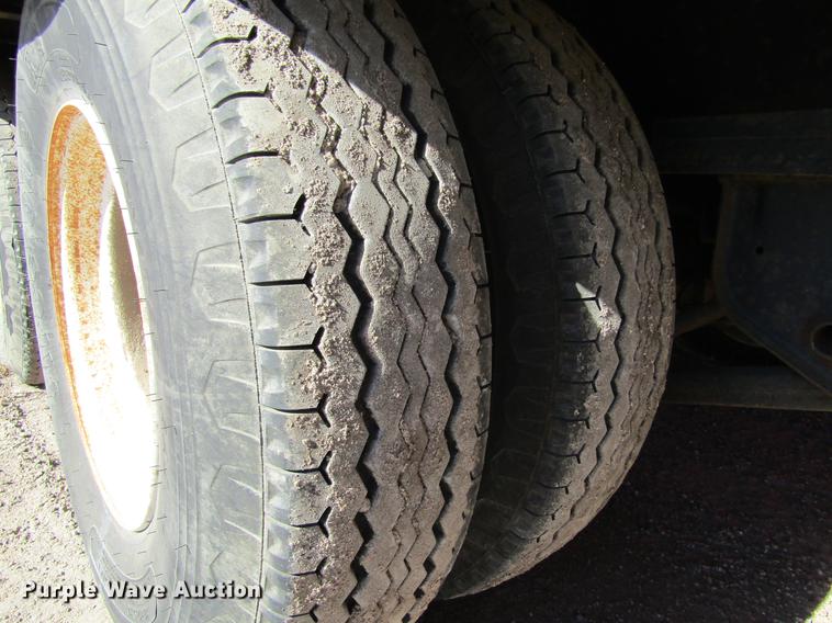 image for item DC8269 2001 Felling Trail-Eze PDLX20TC tilt deck equipment trailer