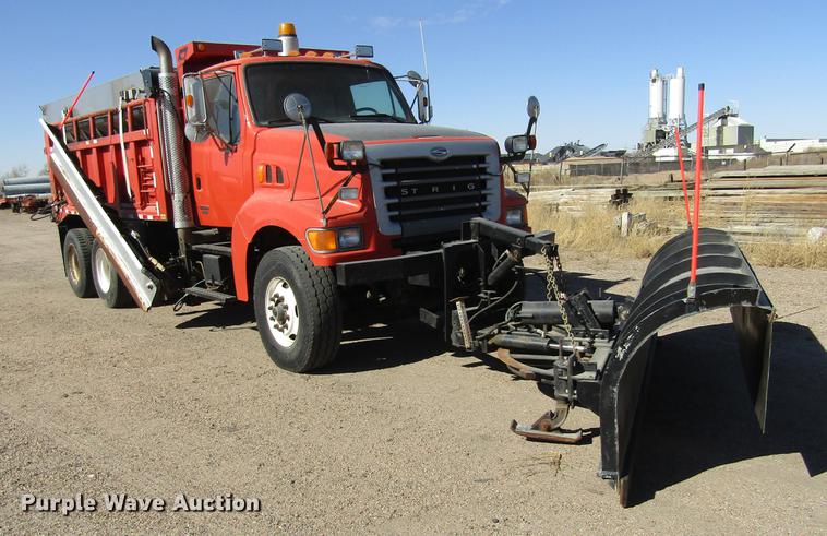 image for item DC8270 2001 Sterling LT9511 dump truck