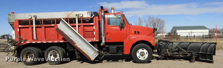 image for item DC8270 2001 Sterling LT9511 dump truck