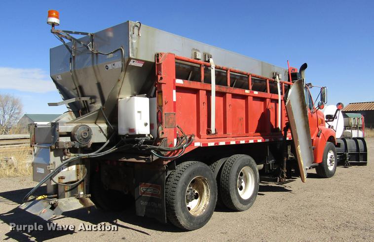 image for item DC8270 2001 Sterling LT9511 dump truck