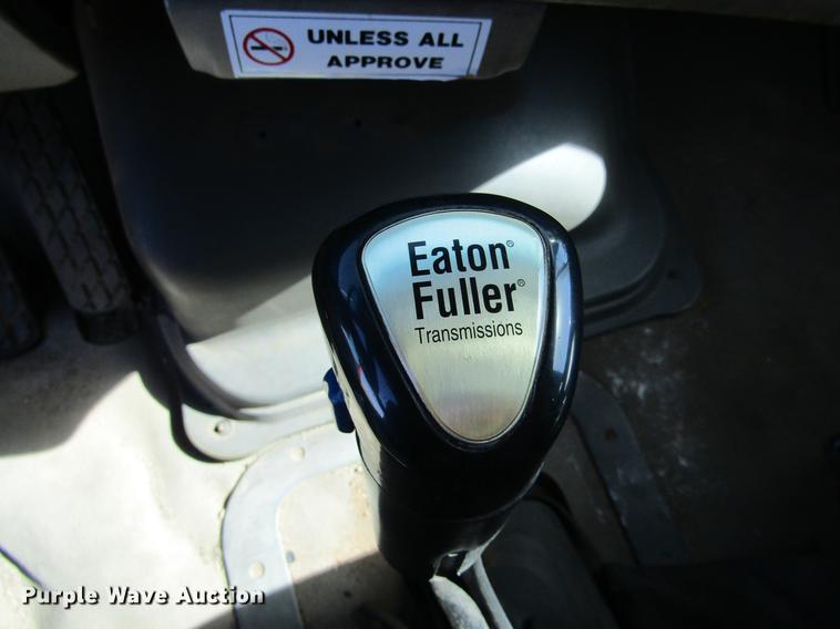 image for item DC8270 2001 Sterling LT9511 dump truck