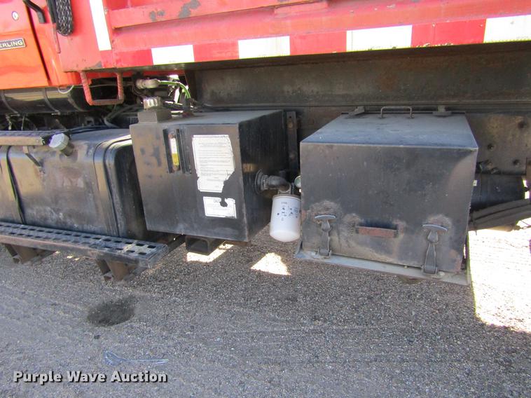 image for item DC8270 2001 Sterling LT9511 dump truck