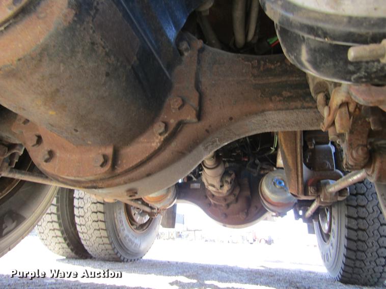 image for item DC8270 2001 Sterling LT9511 dump truck