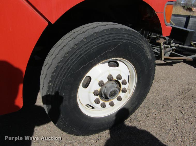 image for item DC8270 2001 Sterling LT9511 dump truck