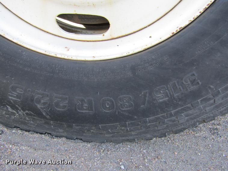 image for item DC8270 2001 Sterling LT9511 dump truck