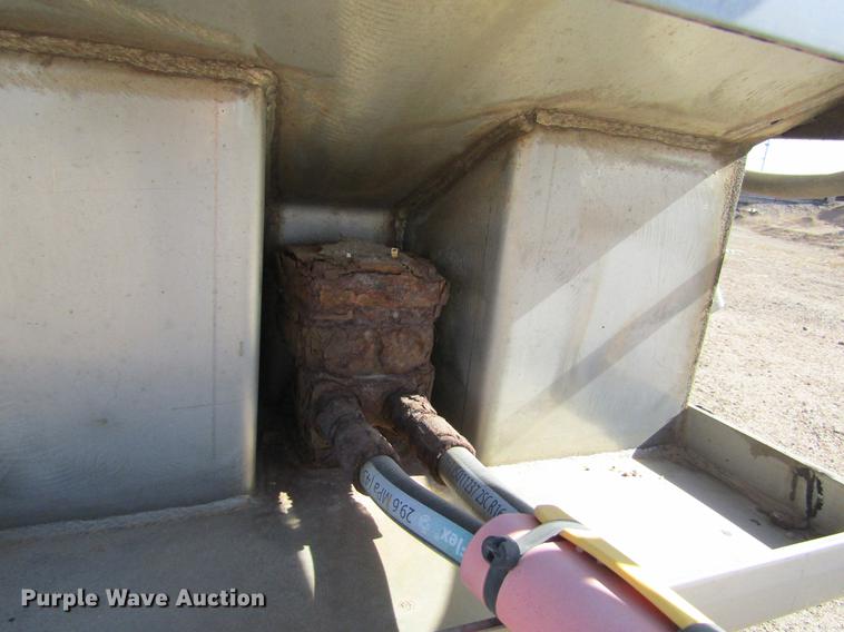 image for item DC8270 2001 Sterling LT9511 dump truck