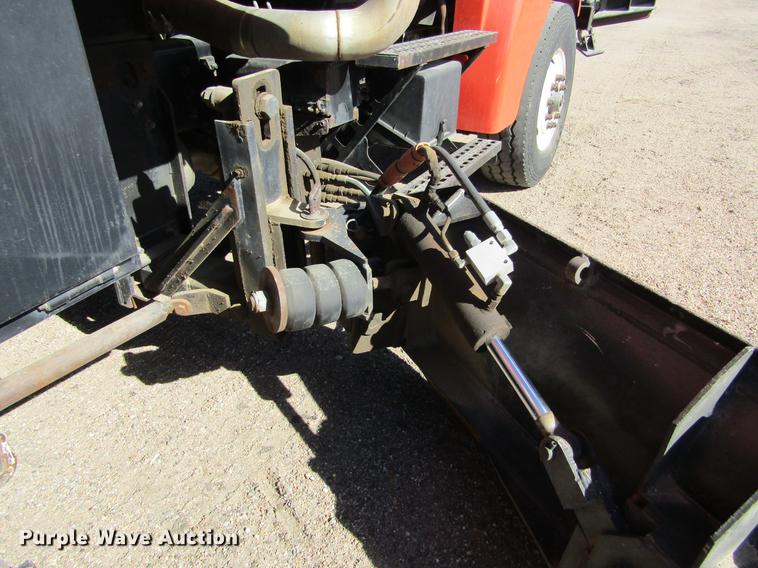 image for item DC8270 2001 Sterling LT9511 dump truck