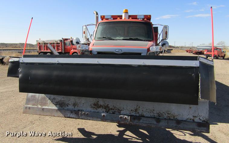 image for item DC8271 2001 Sterling LT7501 dump truck