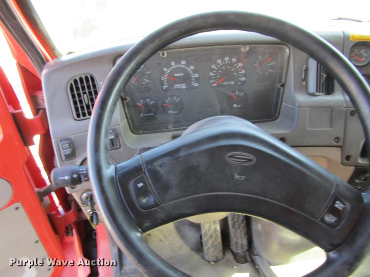 image for item DC8271 2001 Sterling LT7501 dump truck