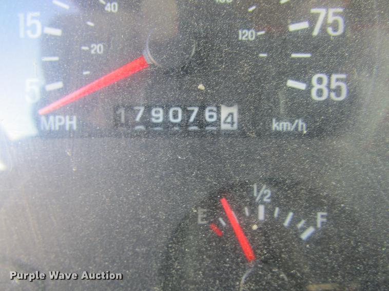 image for item DC8271 2001 Sterling LT7501 dump truck