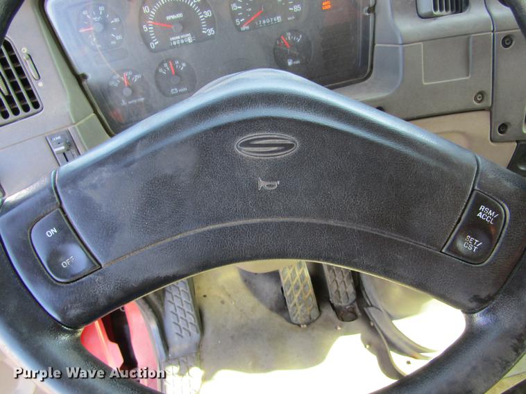 image for item DC8271 2001 Sterling LT7501 dump truck