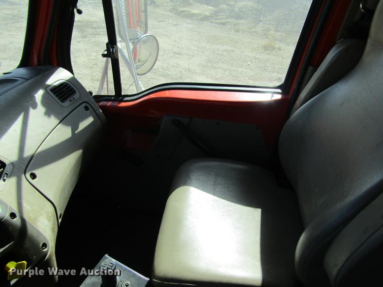 image for item DC8271 2001 Sterling LT7501 dump truck