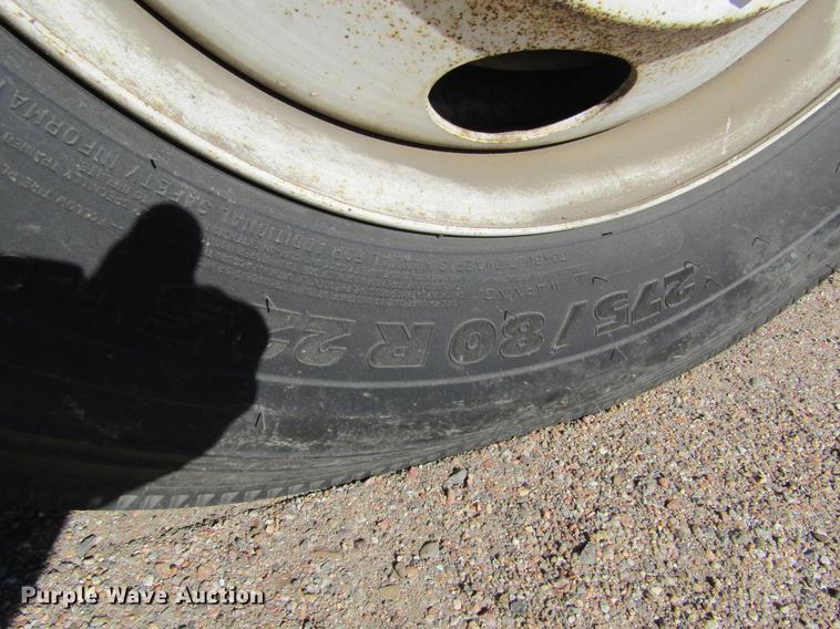 image for item DC8271 2001 Sterling LT7501 dump truck