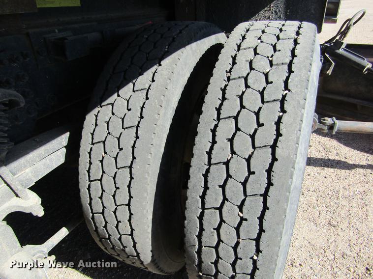 image for item DC8271 2001 Sterling LT7501 dump truck