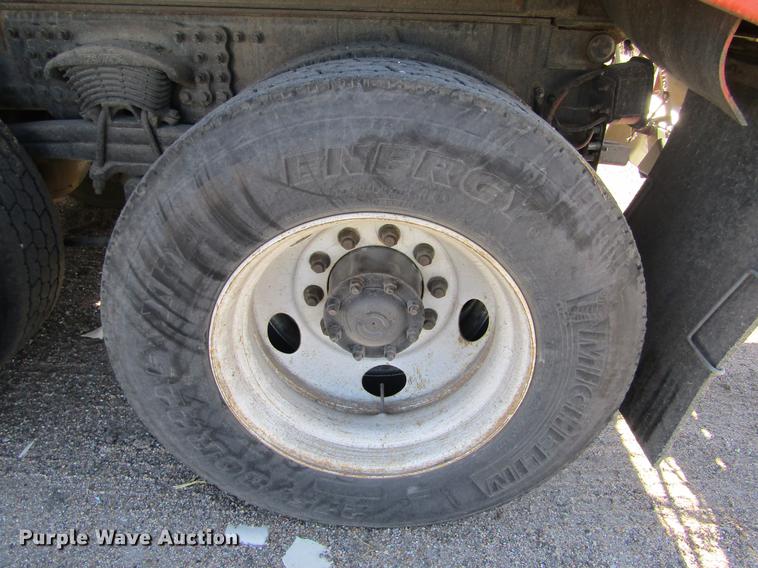 image for item DC8271 2001 Sterling LT7501 dump truck