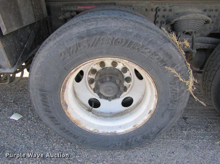 image for item DC8271 2001 Sterling LT7501 dump truck