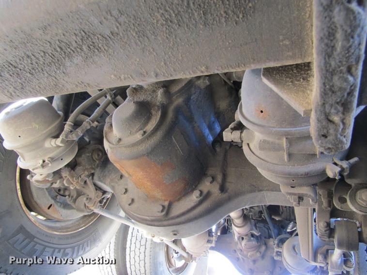 image for item DC8271 2001 Sterling LT7501 dump truck