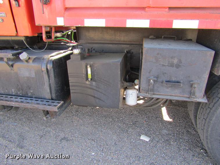 image for item DC8271 2001 Sterling LT7501 dump truck