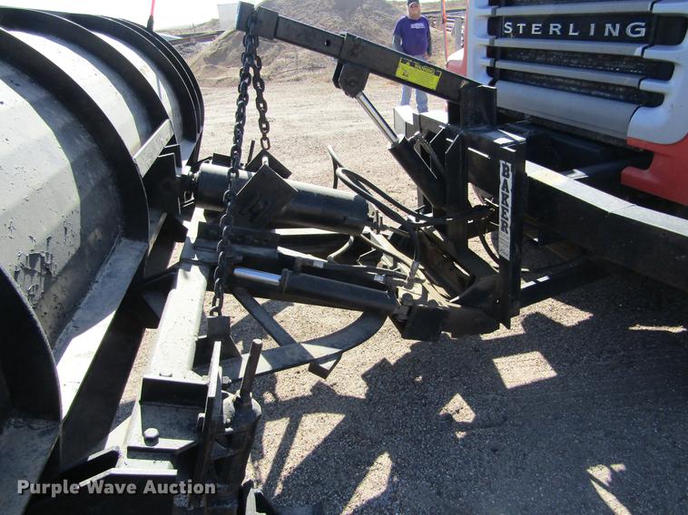 image for item DC8271 2001 Sterling LT7501 dump truck