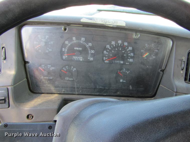 image for item DC8272 2001 Sterling LT7501 dump truck