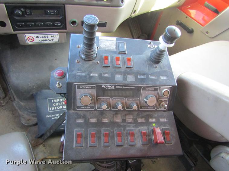 image for item DC8272 2001 Sterling LT7501 dump truck