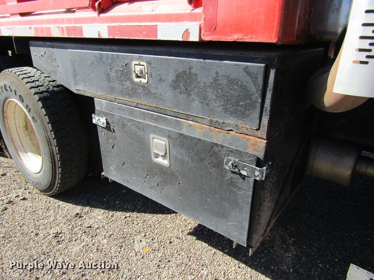 image for item DC8272 2001 Sterling LT7501 dump truck