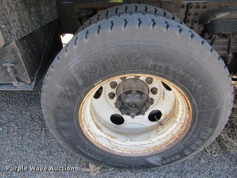 image for item DC8272 2001 Sterling LT7501 dump truck