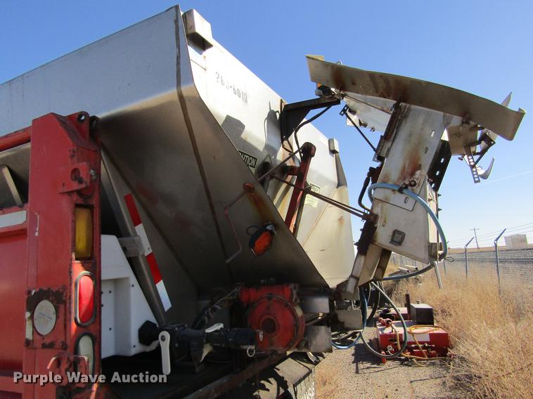 image for item DC8272 2001 Sterling LT7501 dump truck