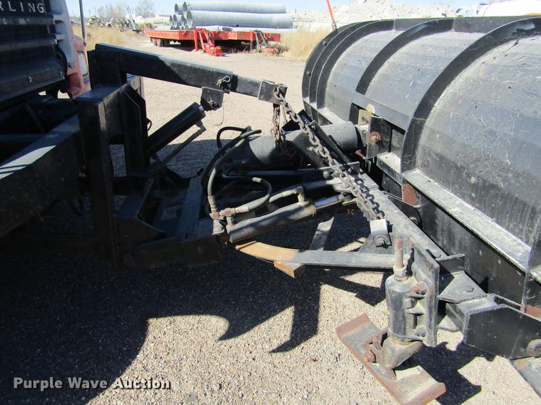 image for item DC8272 2001 Sterling LT7501 dump truck