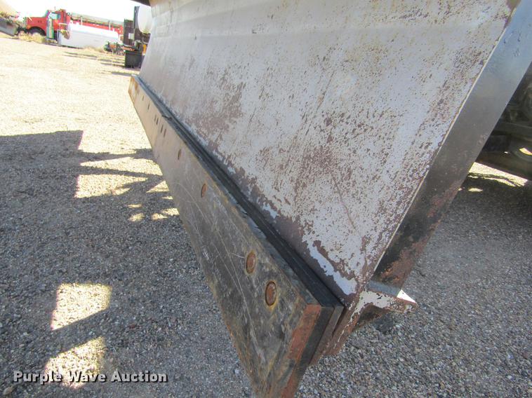 image for item DC8272 2001 Sterling LT7501 dump truck