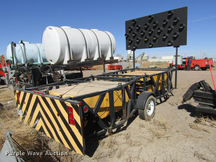 image for item DC8278 2006 Enabs Safe-Stop TMA9000 crash attenuator with arrow board