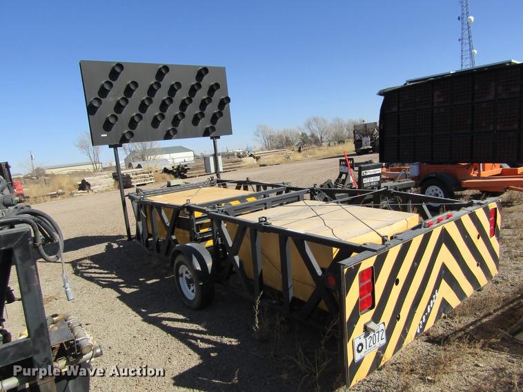 image for item DC8278 2006 Enabs Safe-Stop TMA9000 crash attenuator with arrow board