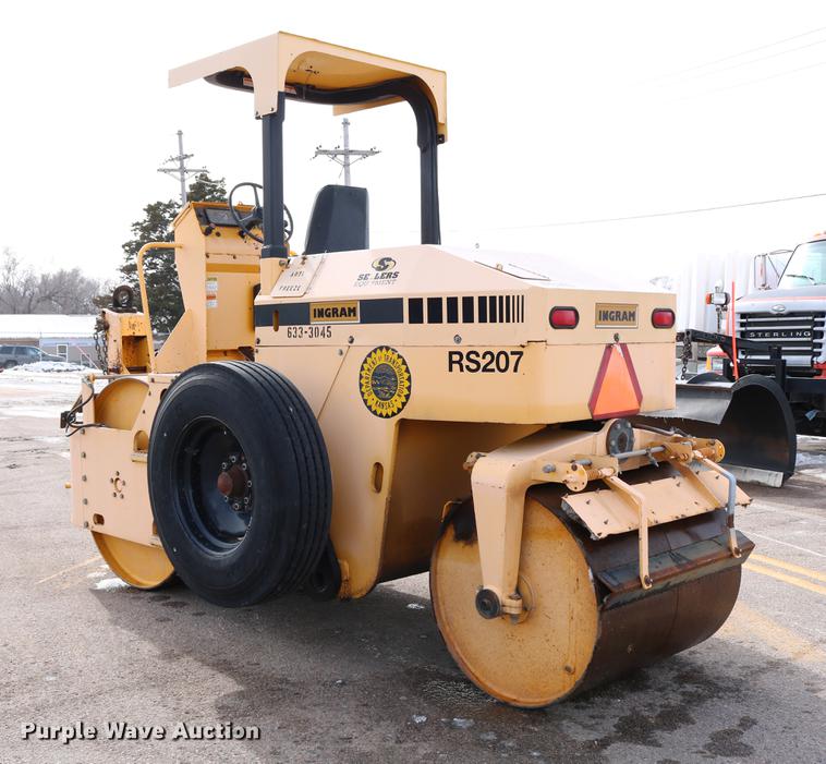 image for item DD8666 2006 Ingram RS207 double drum roller