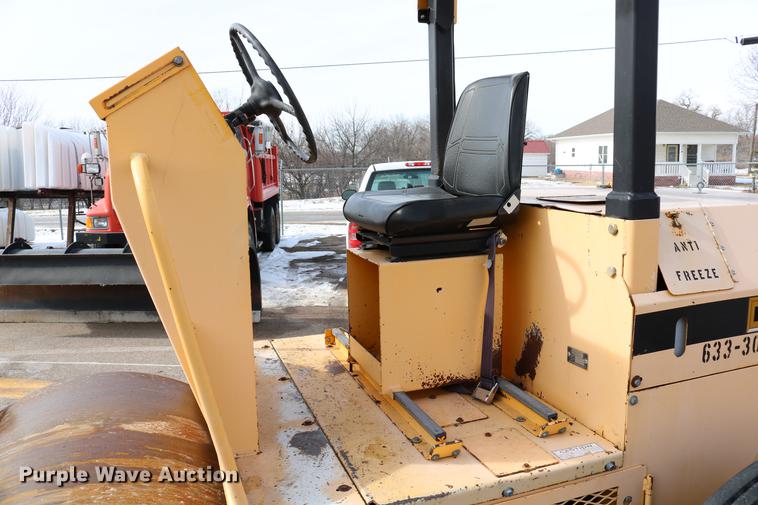 image for item DD8666 2006 Ingram RS207 double drum roller