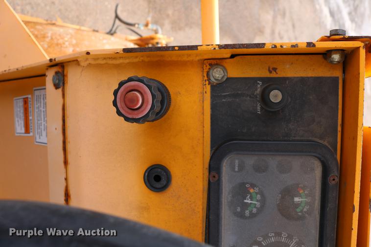 image for item DD8666 2006 Ingram RS207 double drum roller