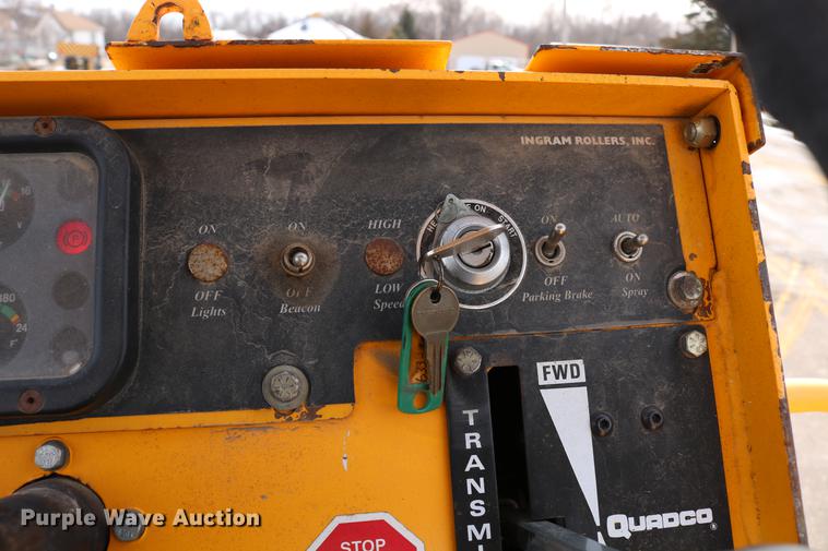 image for item DD8666 2006 Ingram RS207 double drum roller