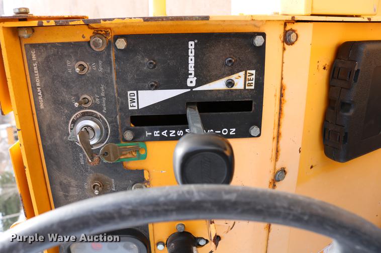 image for item DD8666 2006 Ingram RS207 double drum roller