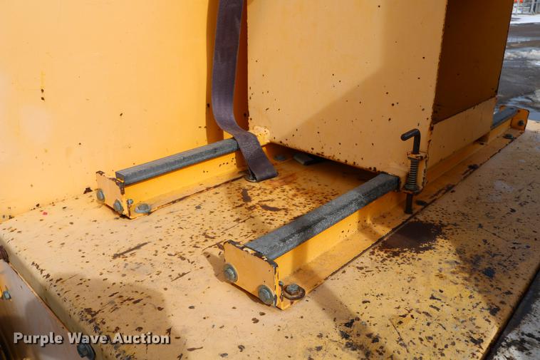 image for item DD8666 2006 Ingram RS207 double drum roller