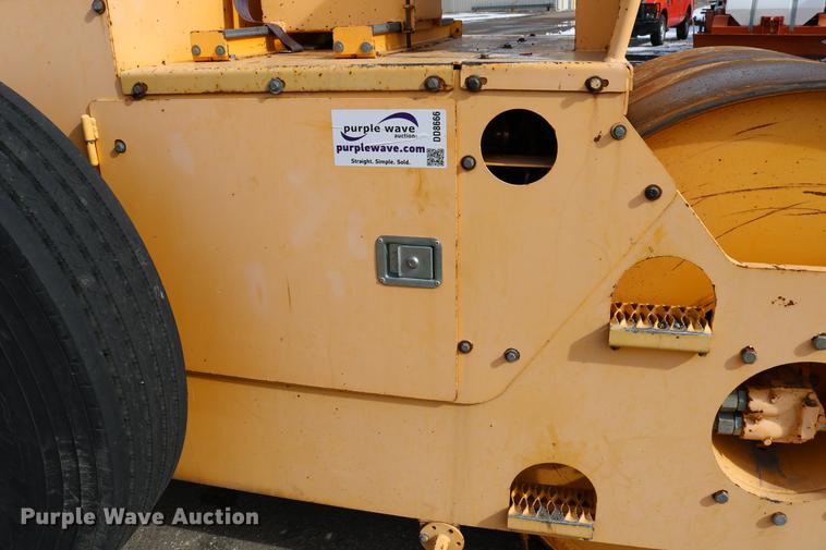 image for item DD8666 2006 Ingram RS207 double drum roller