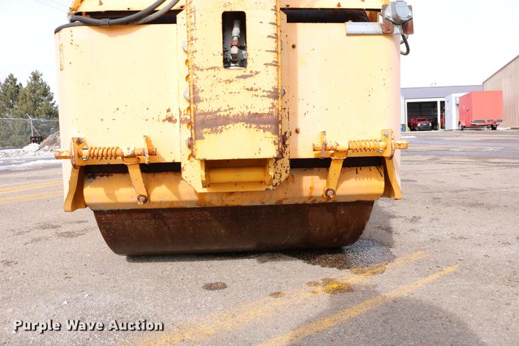 image for item DD8666 2006 Ingram RS207 double drum roller