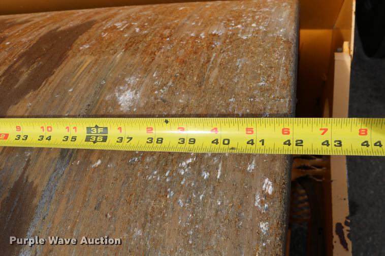 image for item DD8666 2006 Ingram RS207 double drum roller