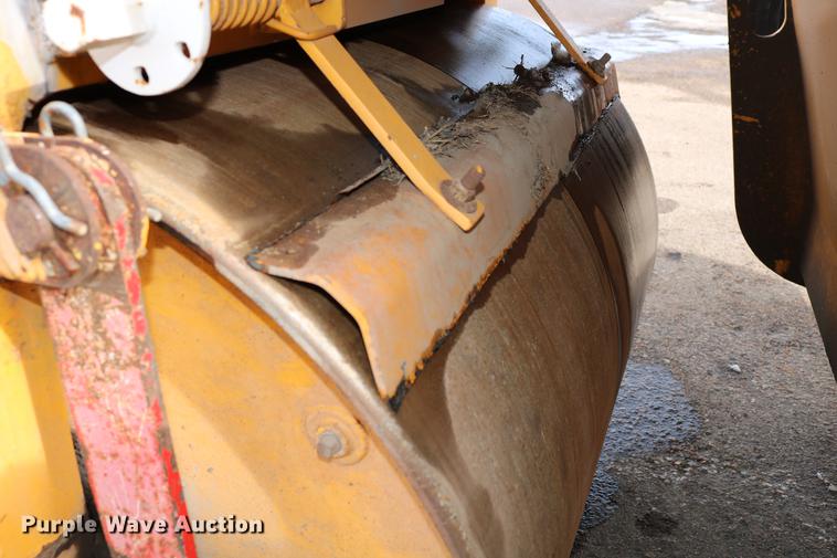 image for item DD8666 2006 Ingram RS207 double drum roller