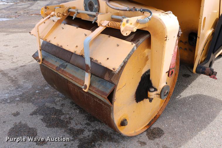 image for item DD8666 2006 Ingram RS207 double drum roller