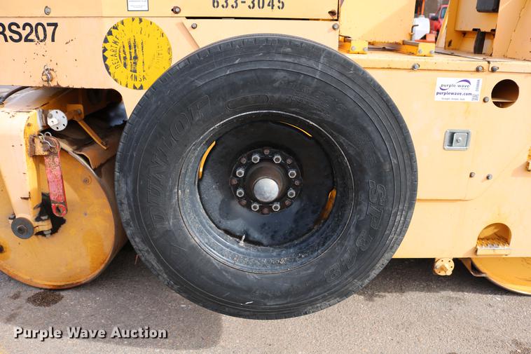 image for item DD8666 2006 Ingram RS207 double drum roller