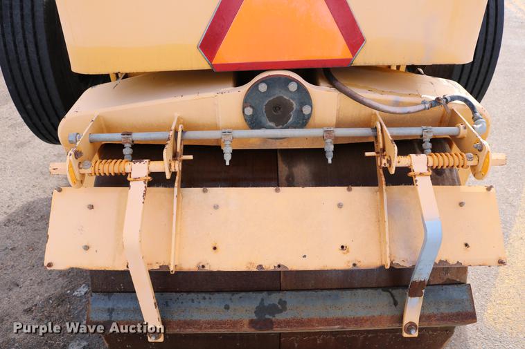 image for item DD8666 2006 Ingram RS207 double drum roller