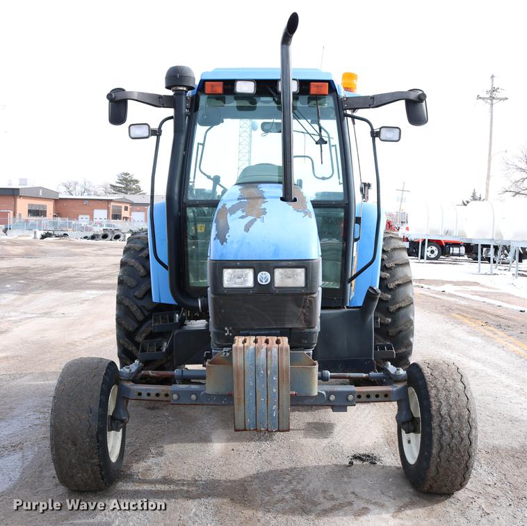 image for item DD8667 2001 New Holland TS100 tractor