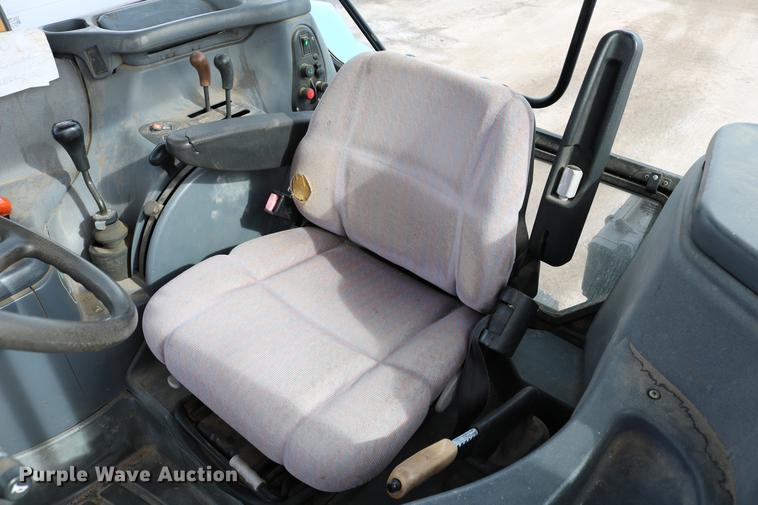 image for item DD8667 2001 New Holland TS100 tractor