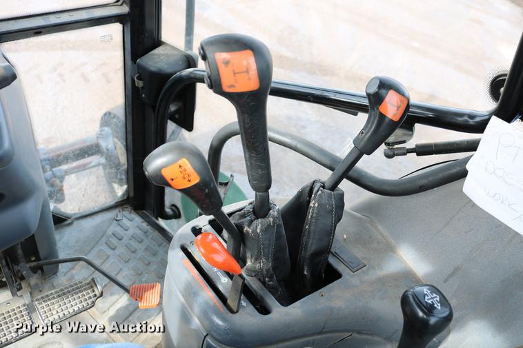 image for item DD8667 2001 New Holland TS100 tractor